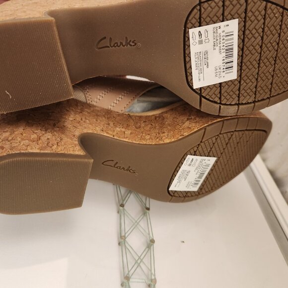 Clarks Leather "Nerisa West" Sand Nubuck Sandals. NIB. Size 5 - Picture 7 of 10